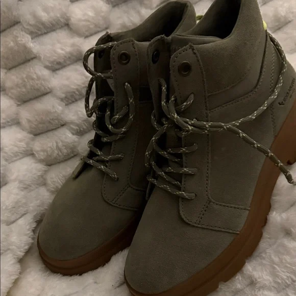 UGG Olive Ankle Boots with Brown Sole - Picture 5 of 5